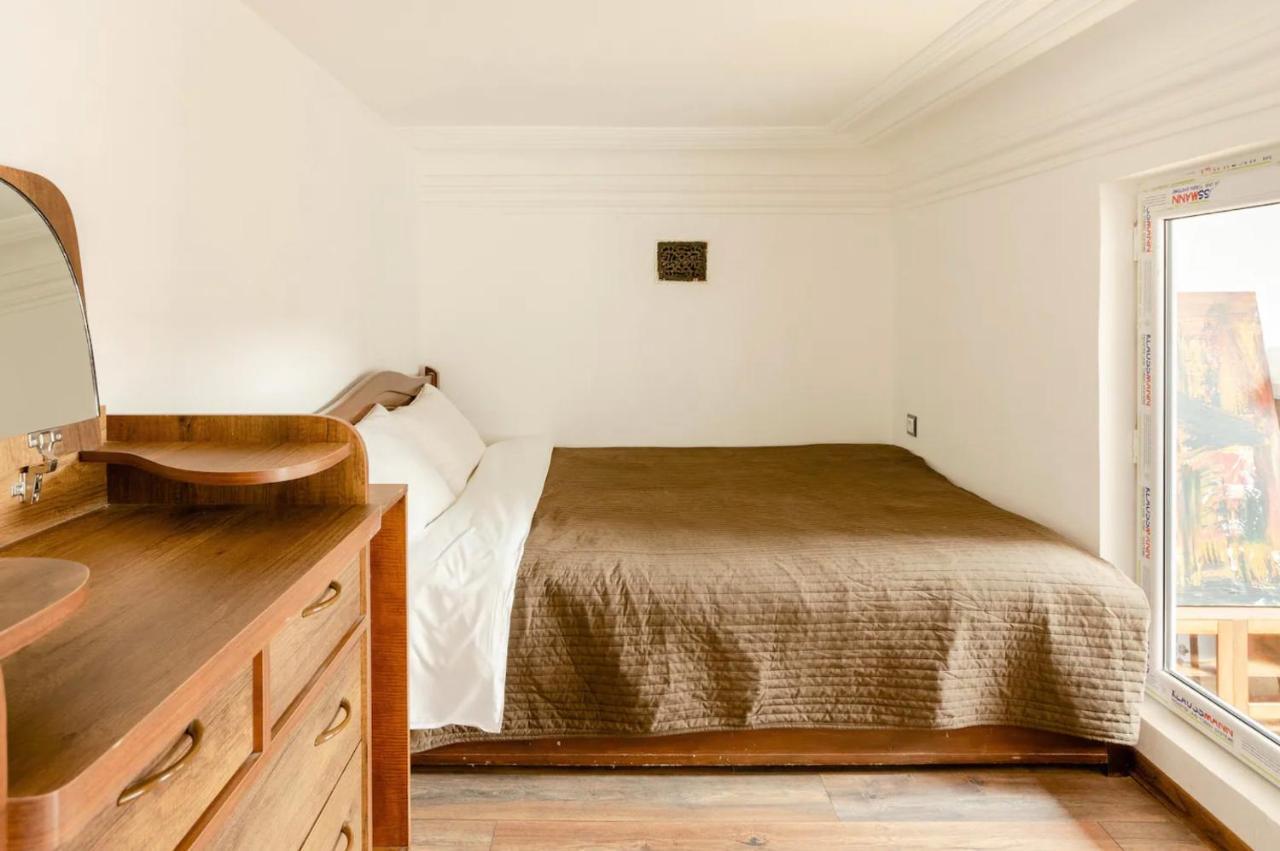 Lovely Dulcet Loft In Center Of Rustaveli 트빌리시 외부 사진