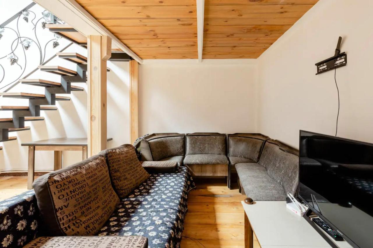 Lovely Dulcet Loft In Center Of Rustaveli 트빌리시 외부 사진